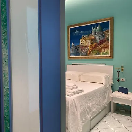 The Rooftop Terrace Two Double With Private Bathrooms And An Equipped Roof Terrace 4* Sant'Agnello