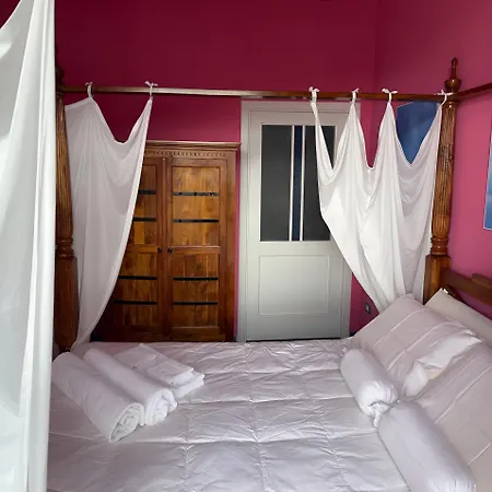 Alojamento de Acomodação e Pequeno-almoço The Rooftop Terrace Double Private Bathrooms And An Equipped Roof Terrace Sant'Agnello