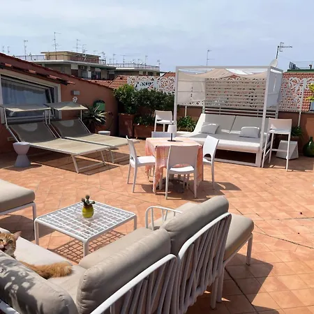 Alojamento de Acomodação e Pequeno-almoço The Rooftop Terrace Double Private Bathrooms And An Equipped Roof Terrace Sant'Agnello